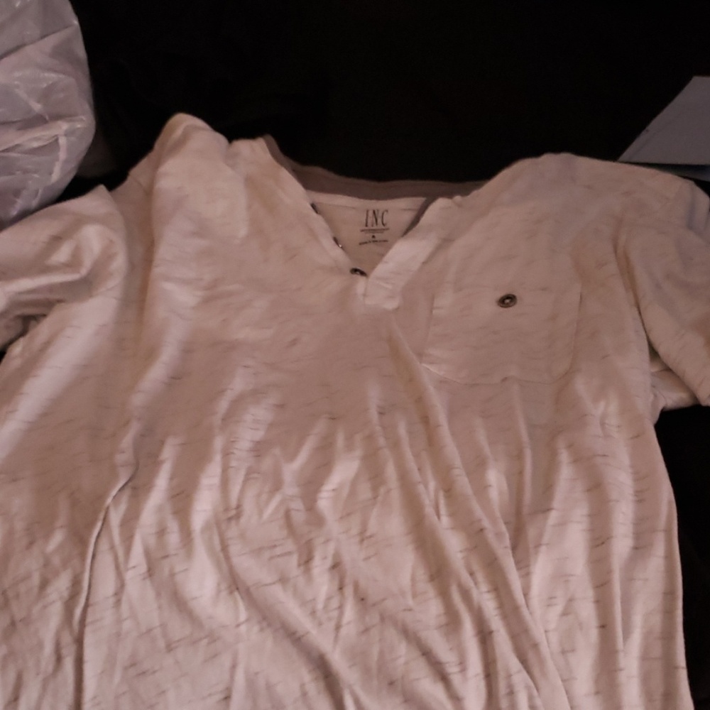 Inc. Short sleeve white v neck
